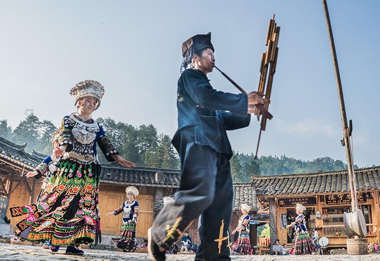 張家界風(fēng)景正好，而您剛好有空